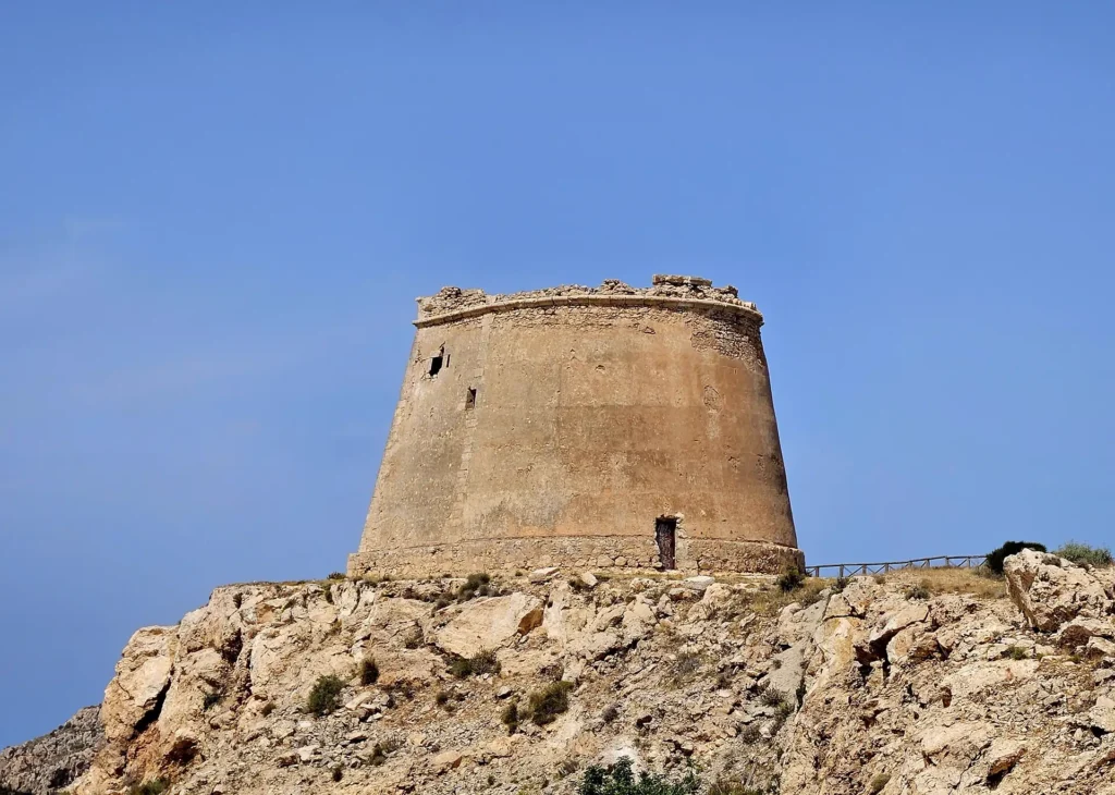 Torre-Mesa-Roldan-landscape
